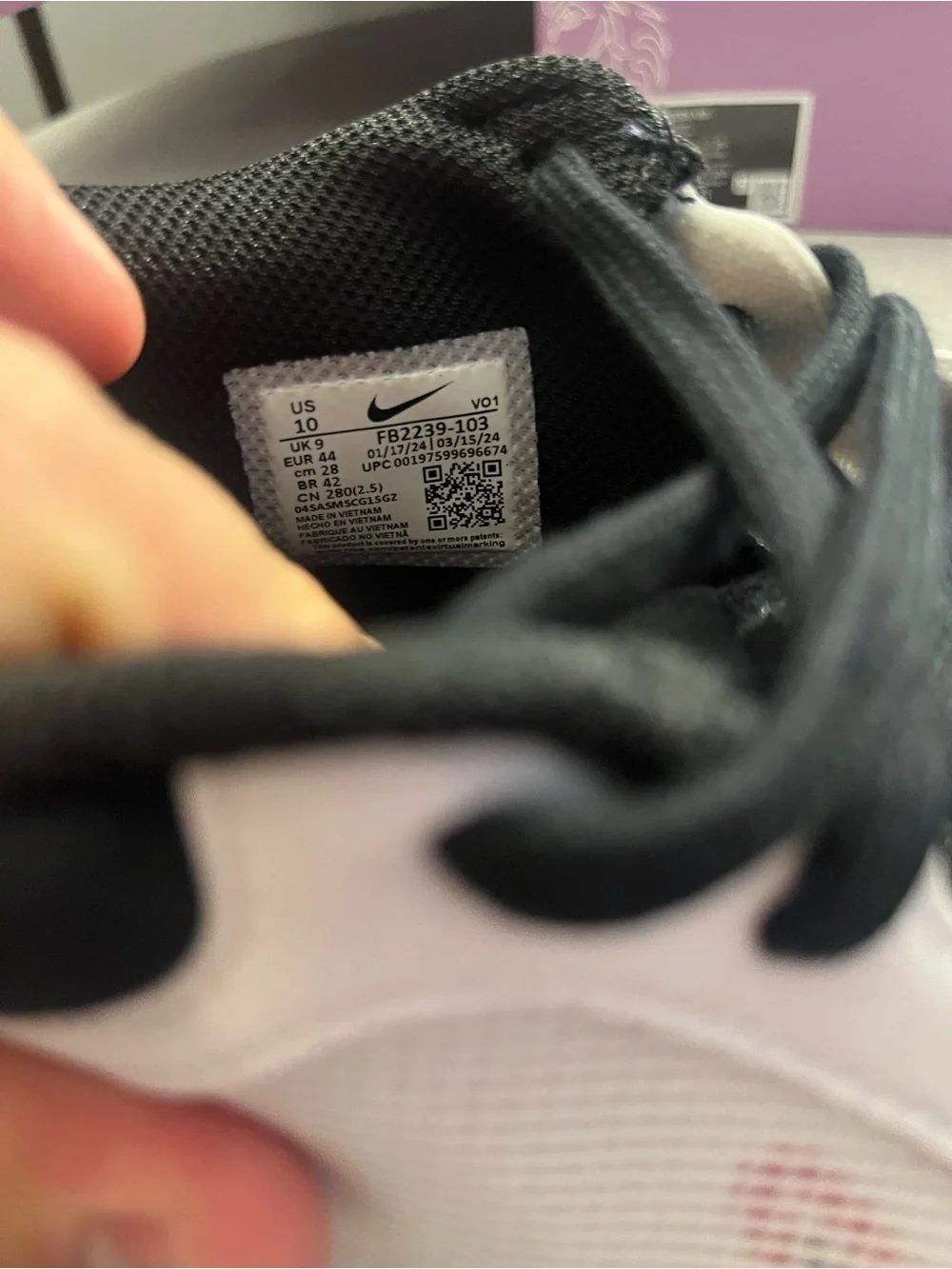 Nike Lebron Witness VIII White Black Red Men's Shoe Size 10 FB2239-103 - Picture 10 of 12